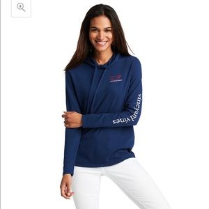 Vineyard vines hoodie